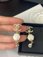Diamond & Pearl Shell Drop Earrings | 25A | Light Gold