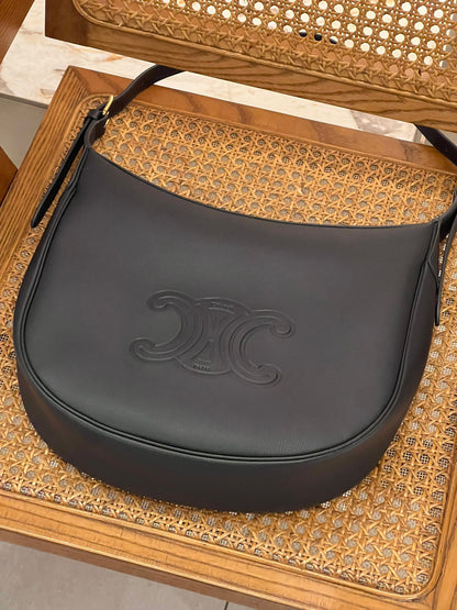 Ce*li*ne Cowhide Shoulder Bag