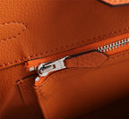 Elegant Togo-Textured Leather Handbag – Premium Craftsmanship