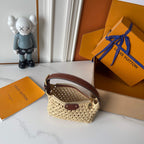 Hills Pochette — Hand-Woven Raffia Clutch Bag