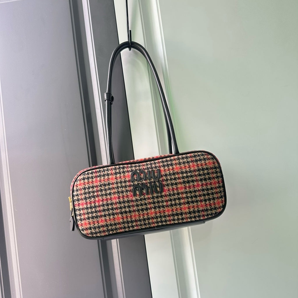 Houndstooth Bowling Bag – New Collection
