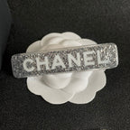 Elegant Double C Hair Clip – Timeless Accent