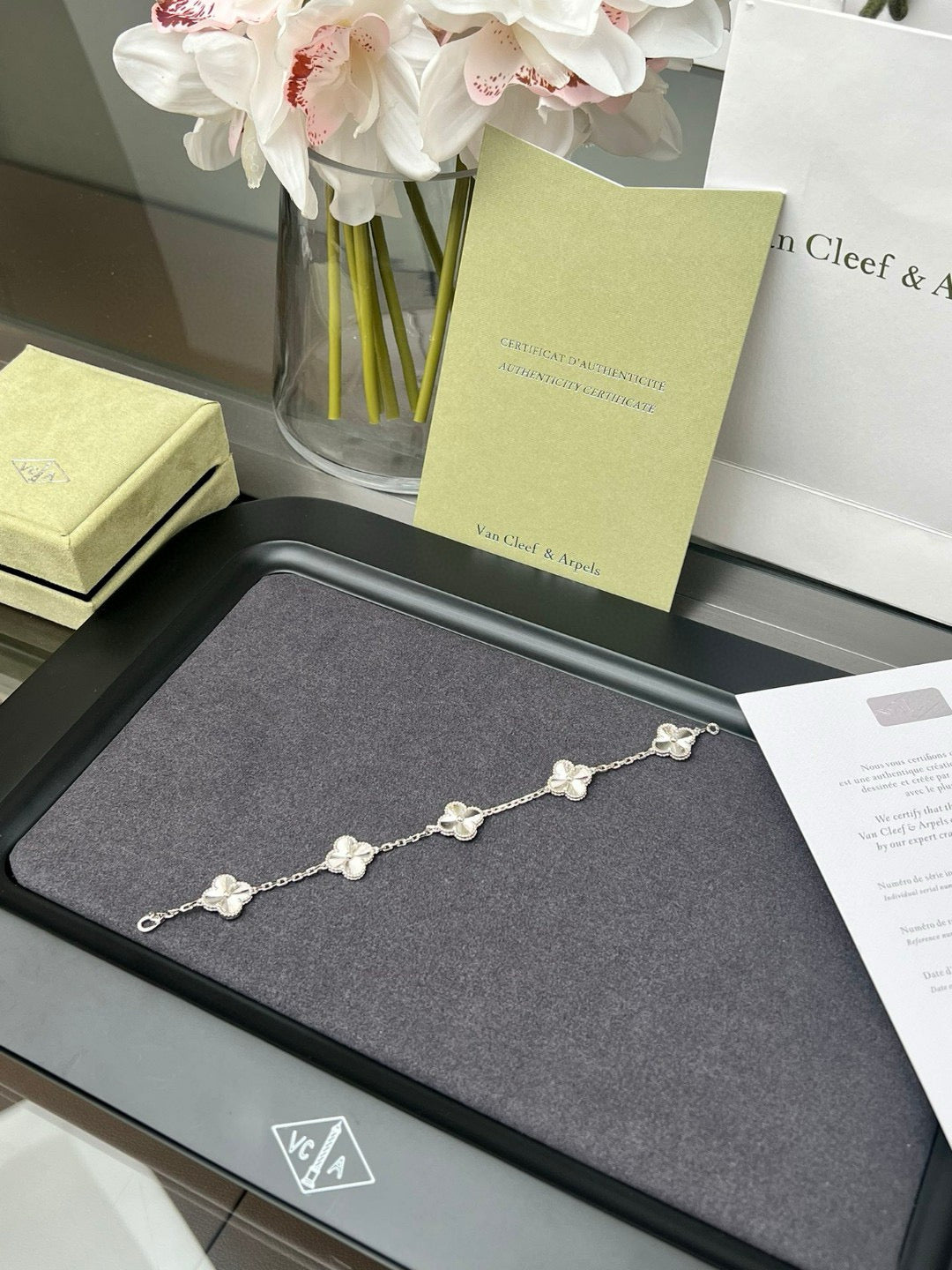 Laser-Engraved Five-Flower Bracelet (Premium quality)