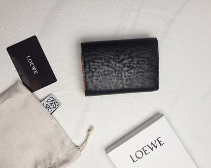 Meticulously Crafted L*o*ew*e Pebble Grain Calf Wallet