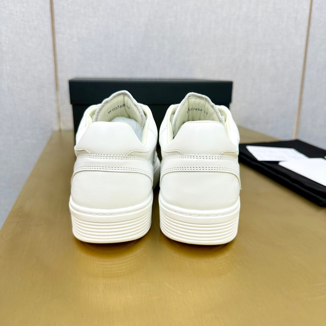 ChL 23C Early Spring Resort Collection Sneakers