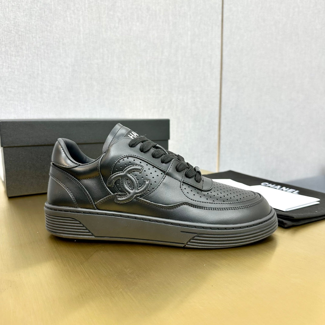 ChL 23C Early Spring Resort Collection Sneakers