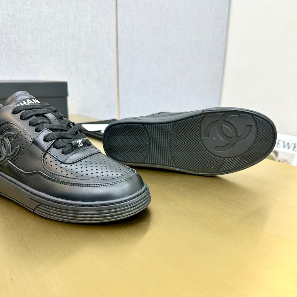 ChL 23C Early Spring Resort Collection Sneakers