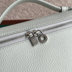 L19 Lr Pian Clutch Bag