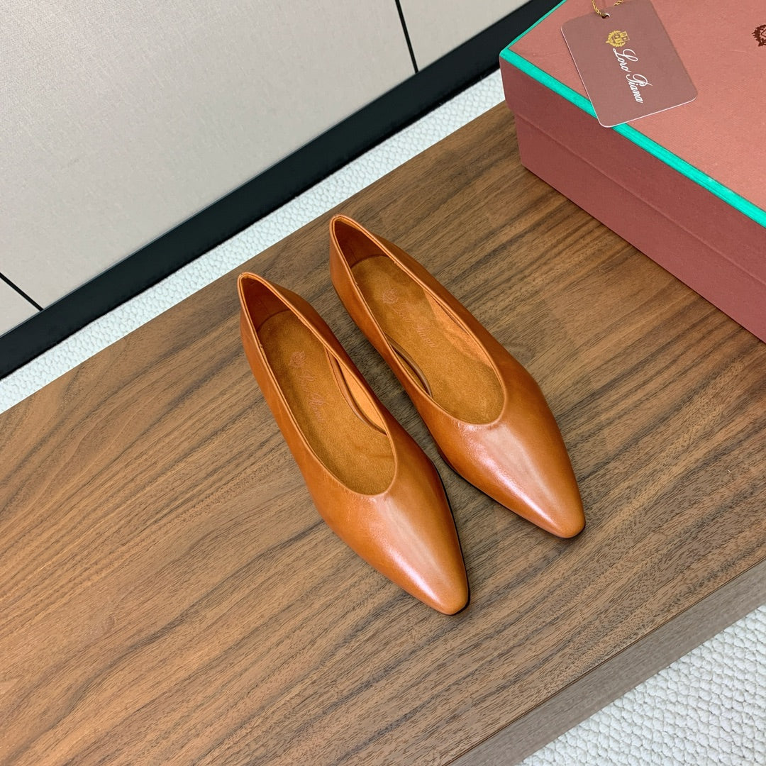 LP Elegant Minimalist Leather Flats