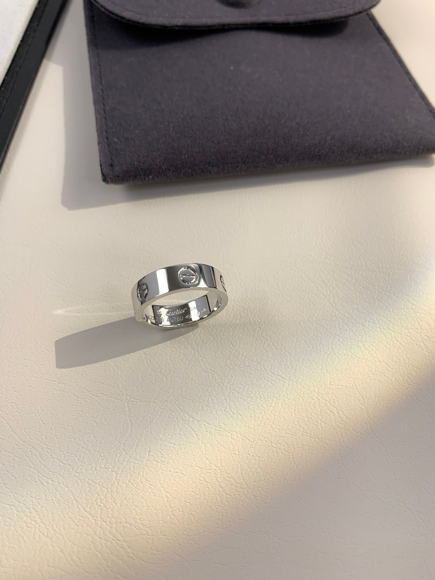 Love Band – Love ring 💍