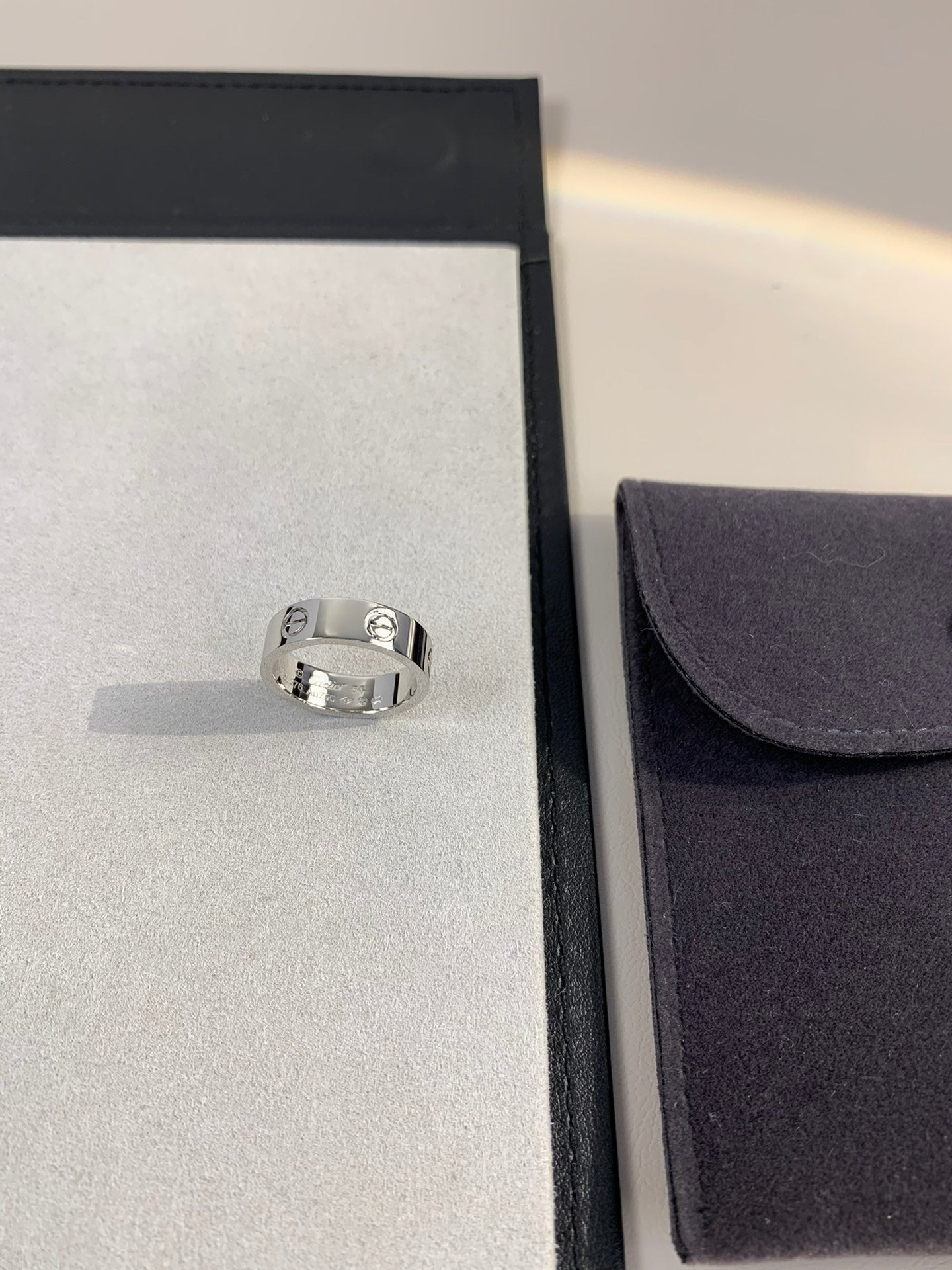 Love Band – Love ring 💍