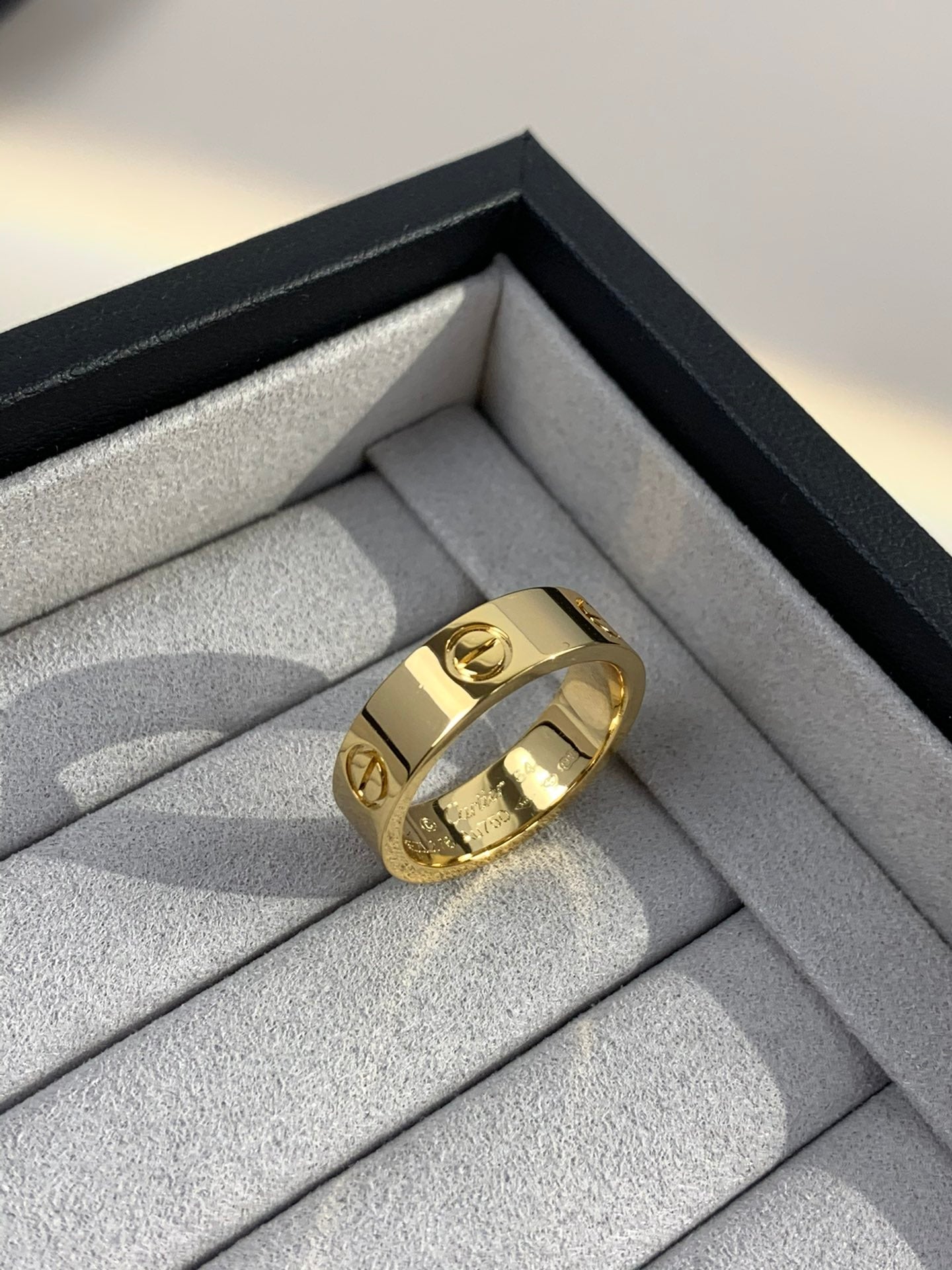 Love Band – Love ring 💍