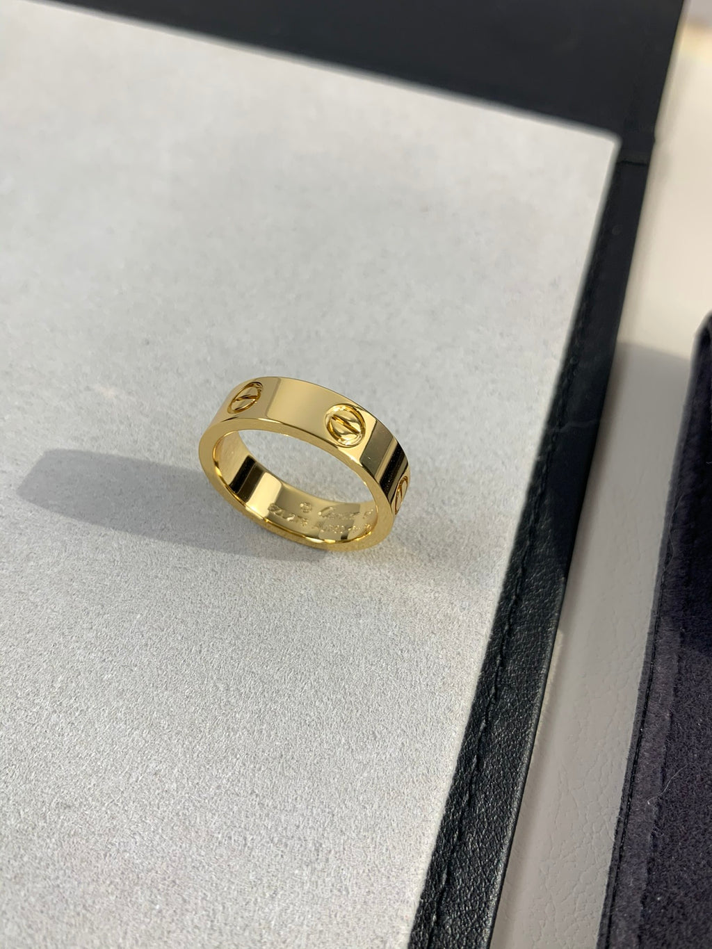 Love Band – Love ring 💍