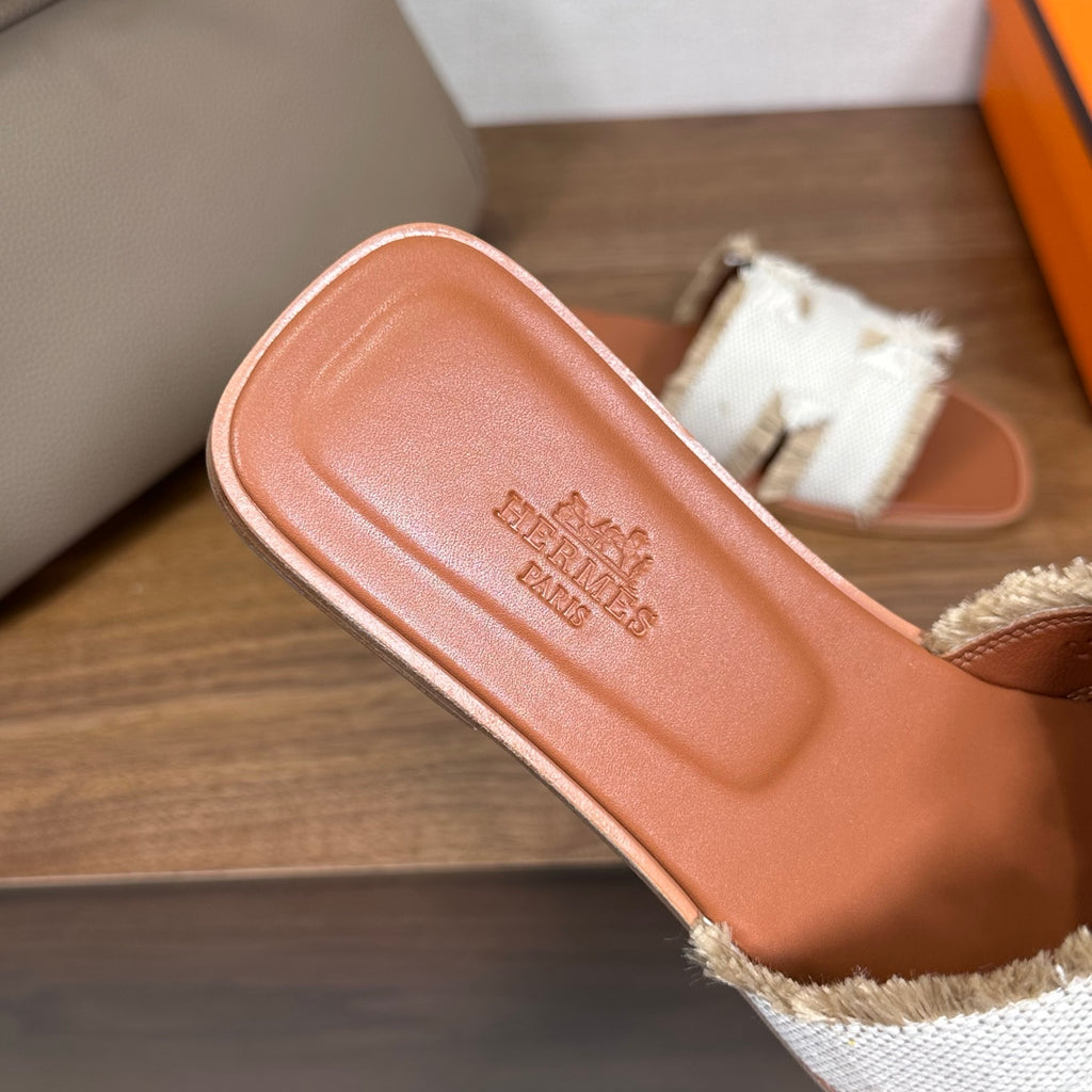 Luxury Oran-Style Velvet Sandals