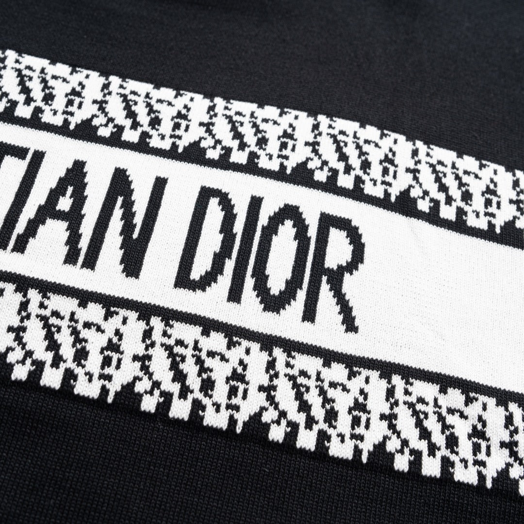 D- Logo Embroidered Short Sleeve T-Shirt