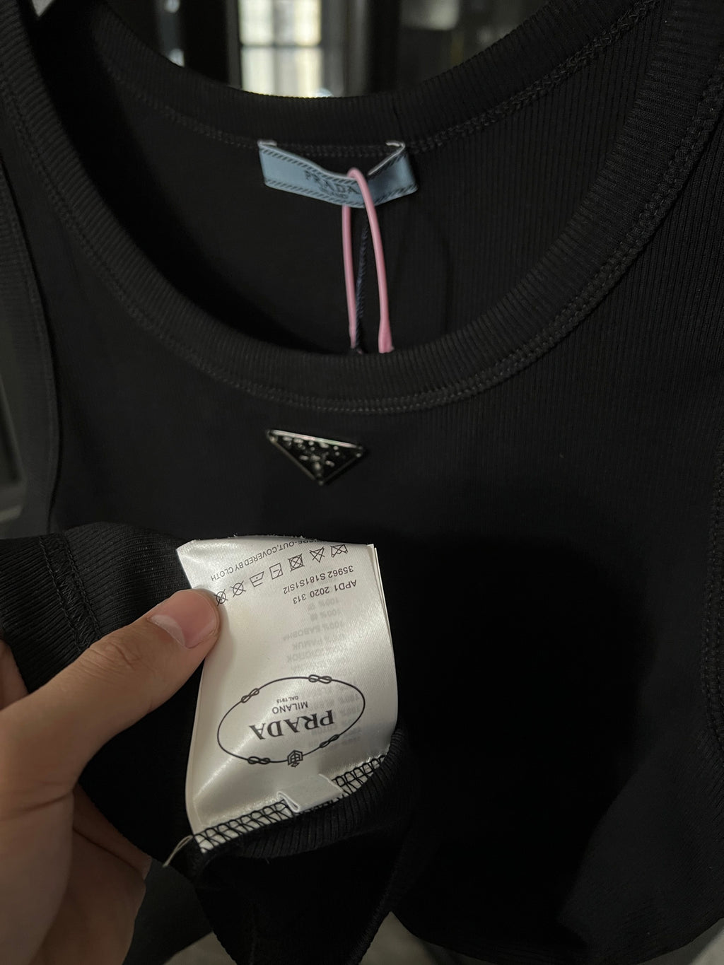 Women's Sleeveless Ribbed Tank Top