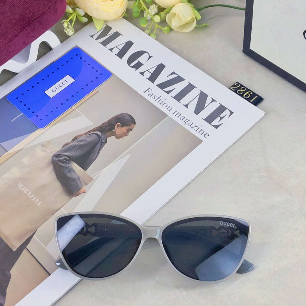 Cat-Eye Oversized Sunglasses – Summer Edition