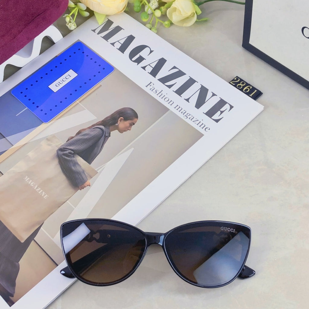 Cat-Eye Oversized Sunglasses – Summer Edition