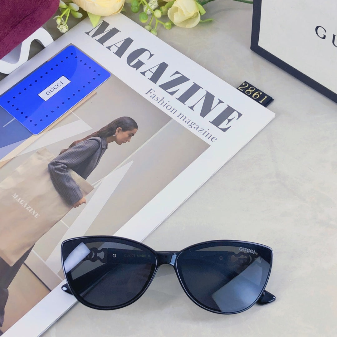 Cat-Eye Oversized Sunglasses – Summer Edition