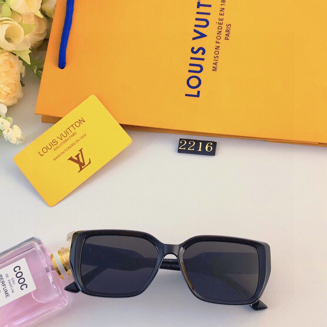 Retro-Chic Square Cat-Eye Sunglasses – Vacation & Everyday Style