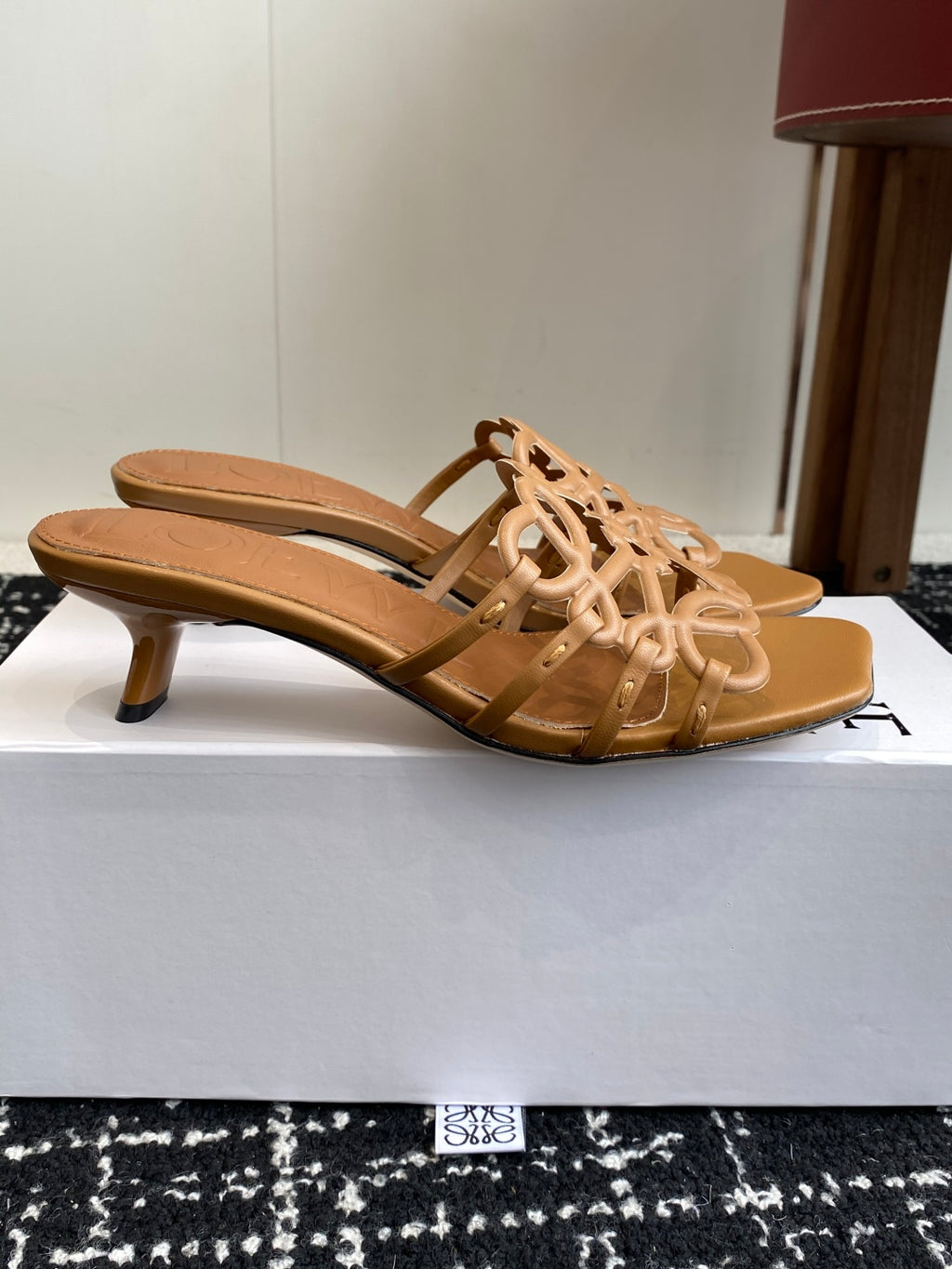 Elegant Summer Slides – Minimalist Leather Comfort