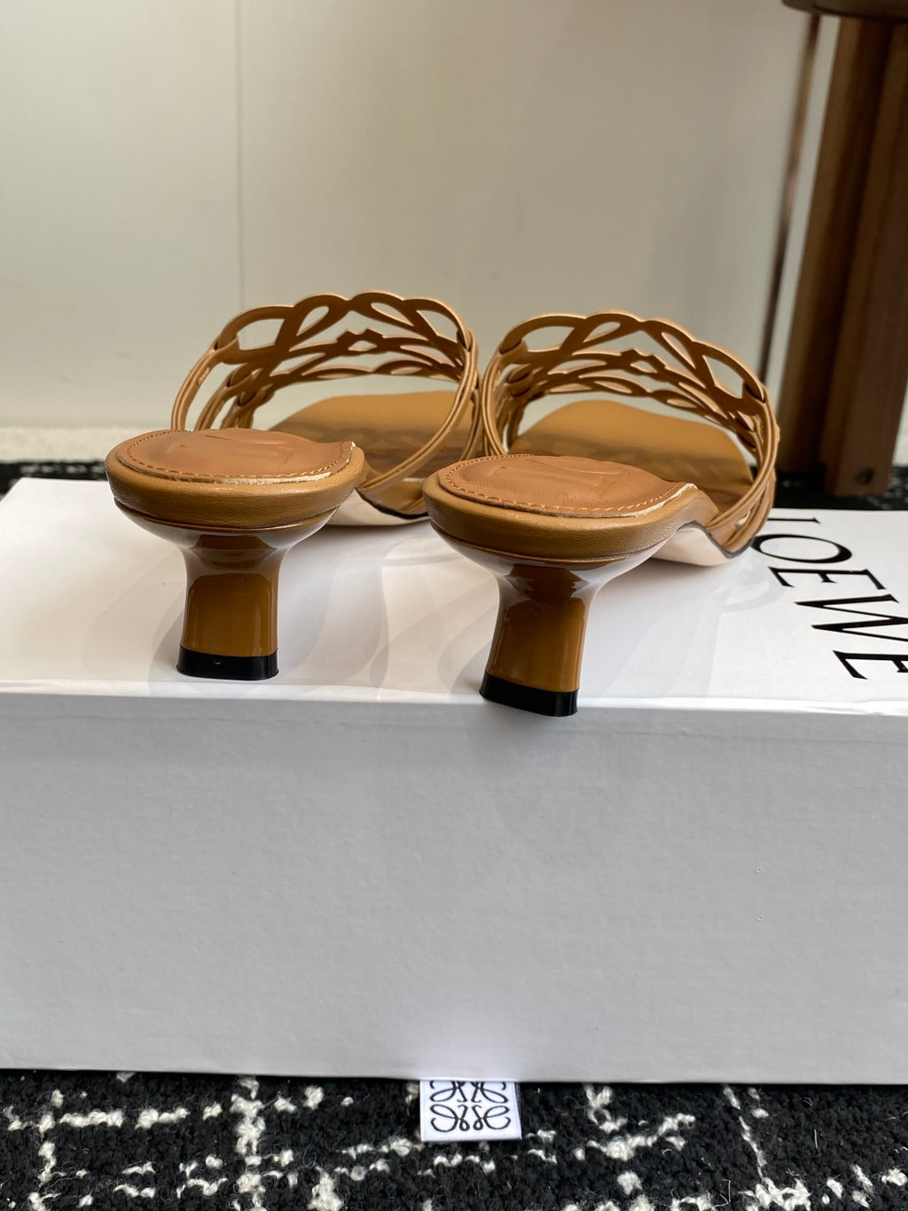 Elegant Summer Slides – Minimalist Leather Comfort