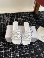 Elegant Summer Slides – Minimalist Leather Comfort