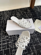 Elegant Summer Slides – Minimalist Leather Comfort