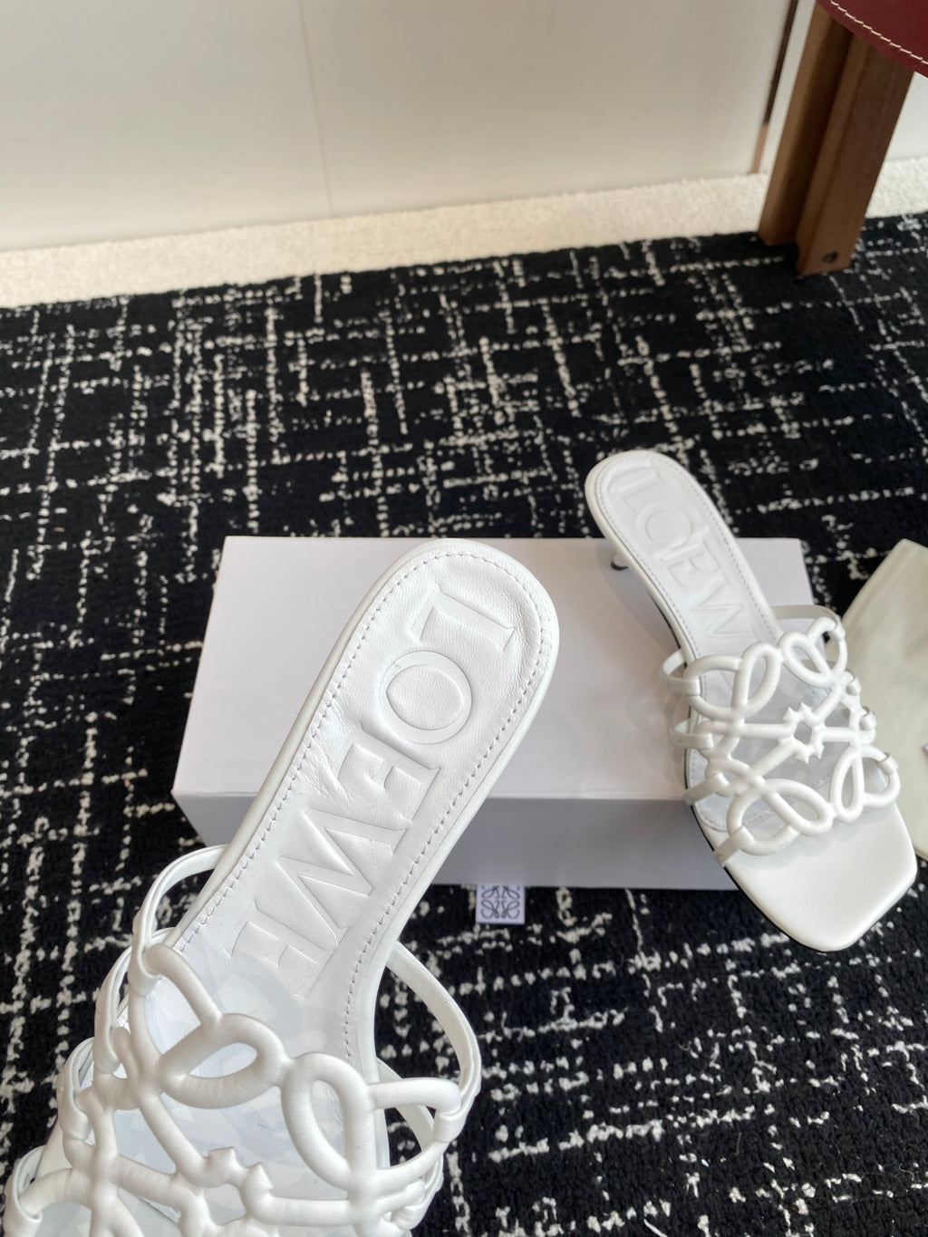 Elegant Summer Slides – Minimalist Leather Comfort