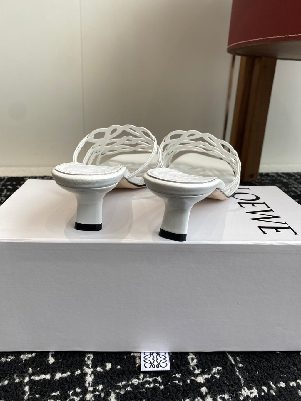 Elegant Summer Slides – Minimalist Leather Comfort