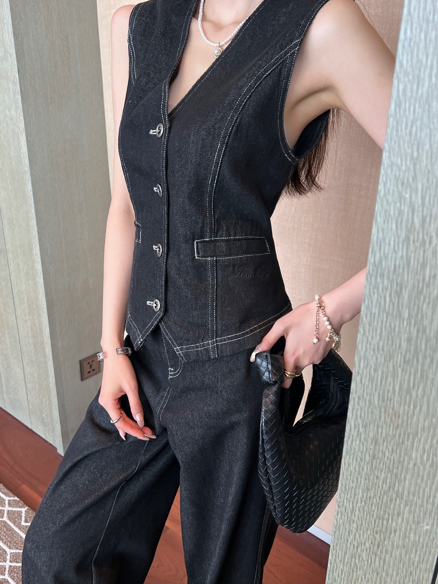 Two-Piece Contrast Stitch Denim Set – Vest & Pants