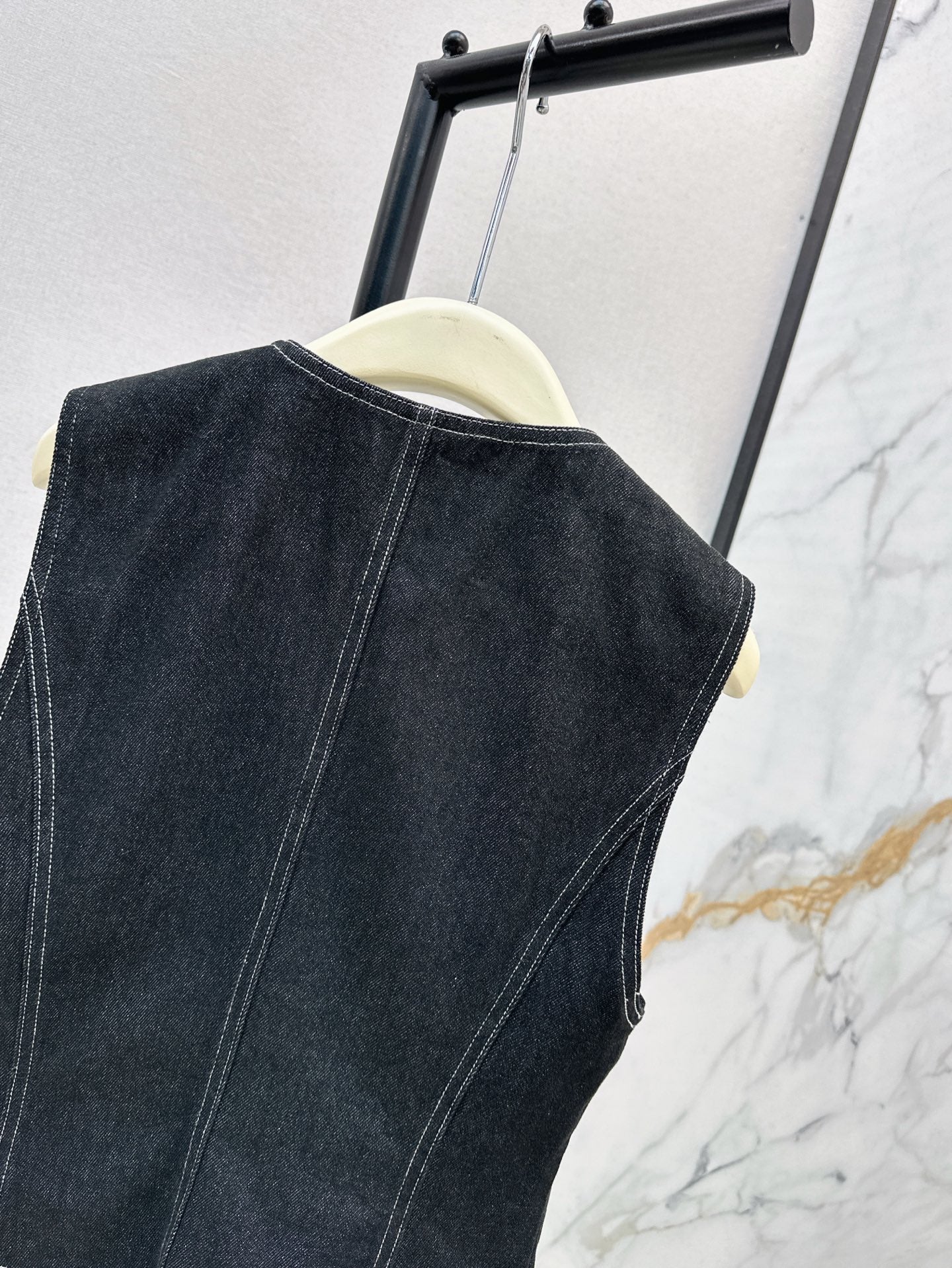 Two-Piece Contrast Stitch Denim Set – Vest & Pants