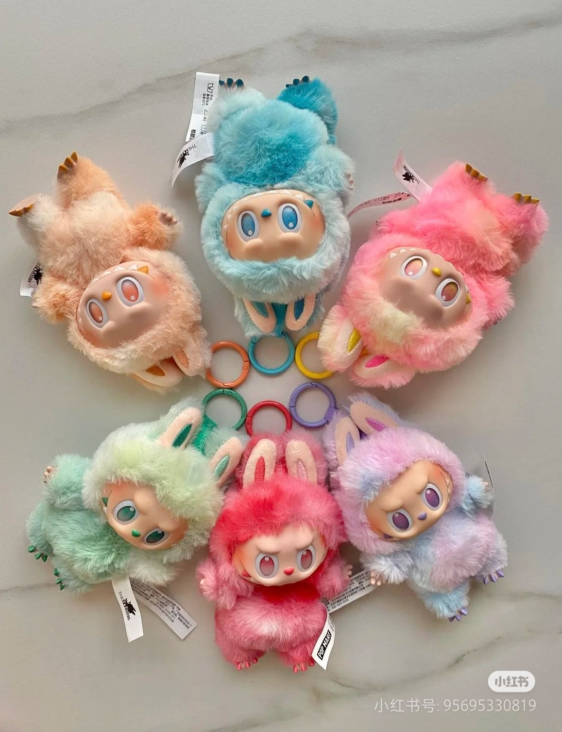 LABBU Lucky Collectible Doll – Version 3.0