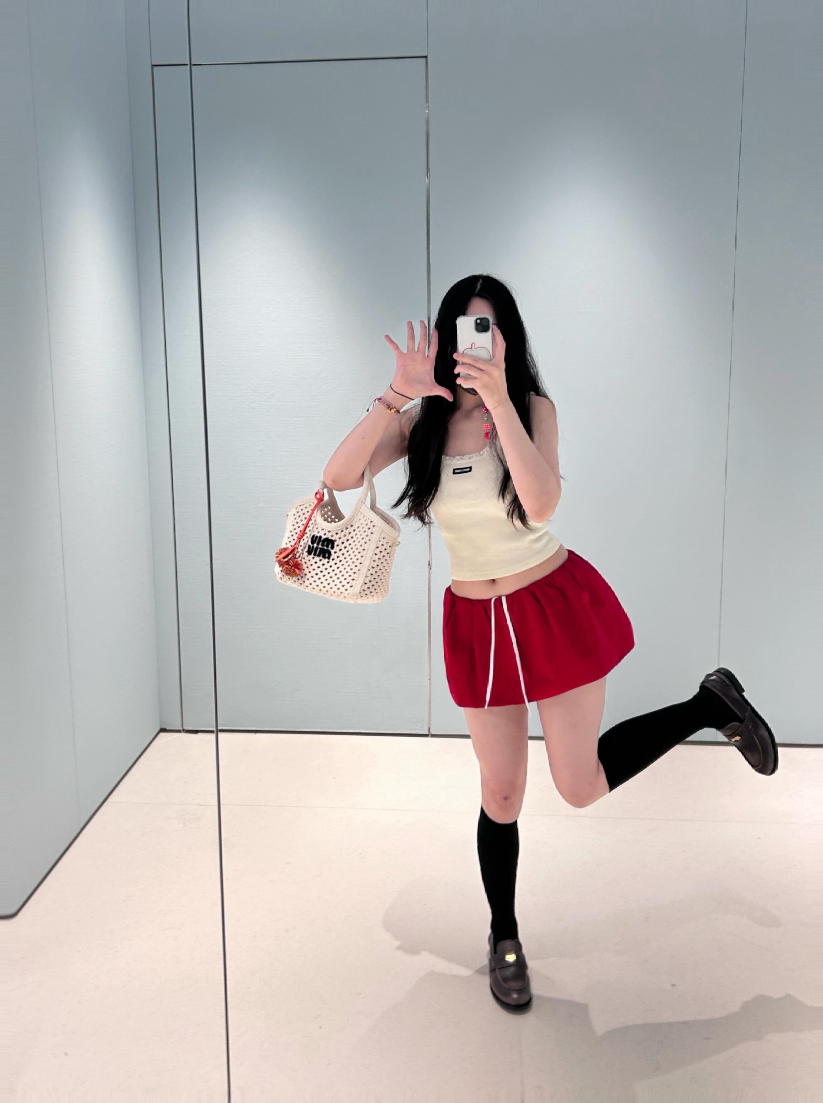 MM Chic ruffle-trim crop tank top