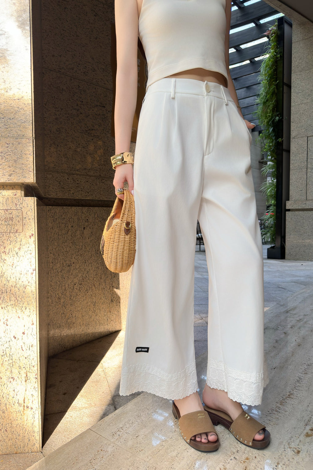 Lace-Embroidered Cropped Trousers