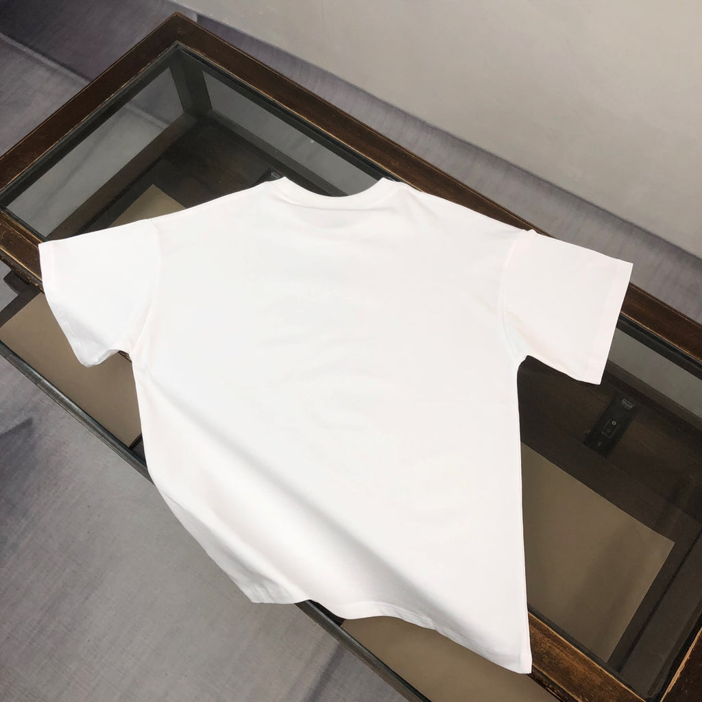 Unisex Oversized Cotton Tee – Bold Minimalist Edition