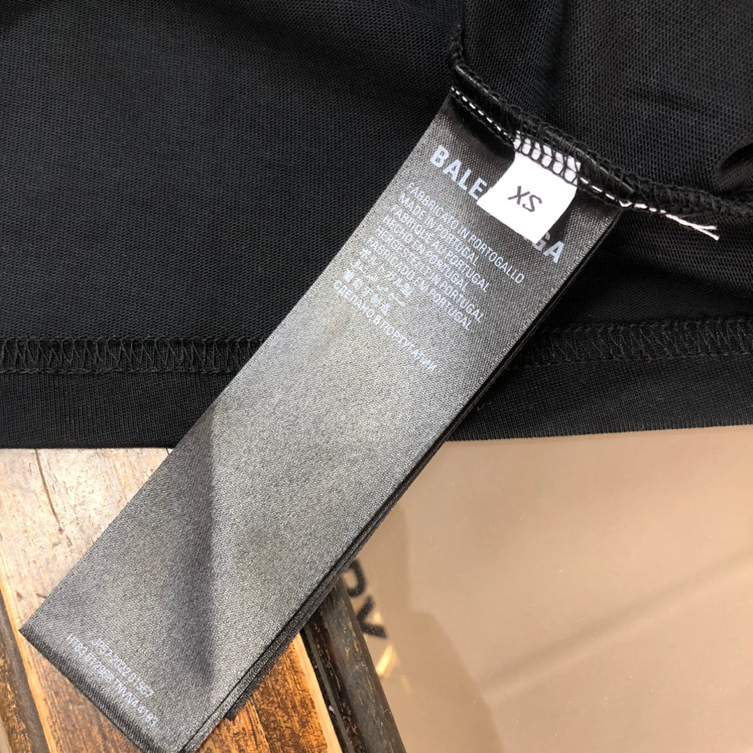 Unisex Oversized Cotton Tee – Bold Minimalist Edition