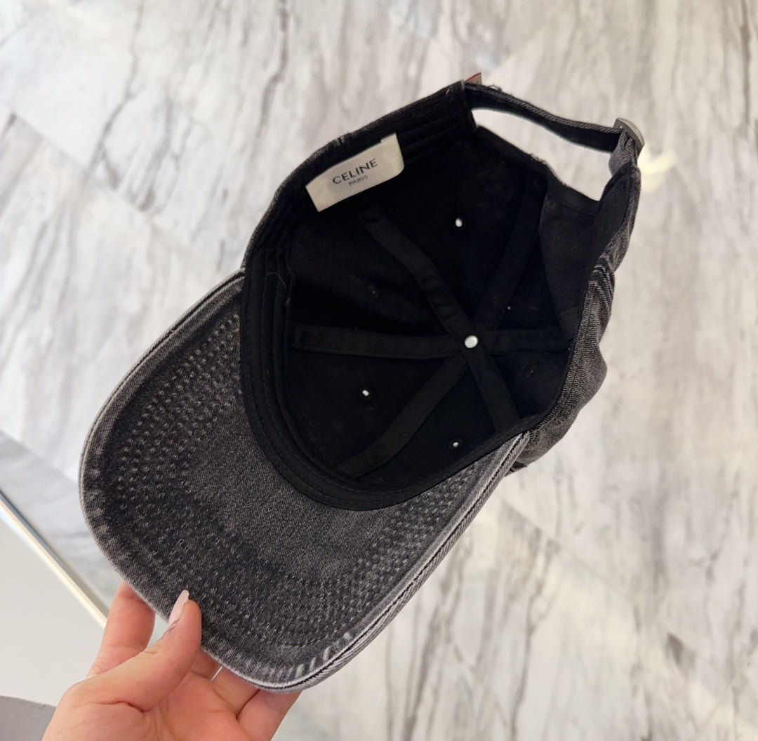 Structured Classic Baseball Cap