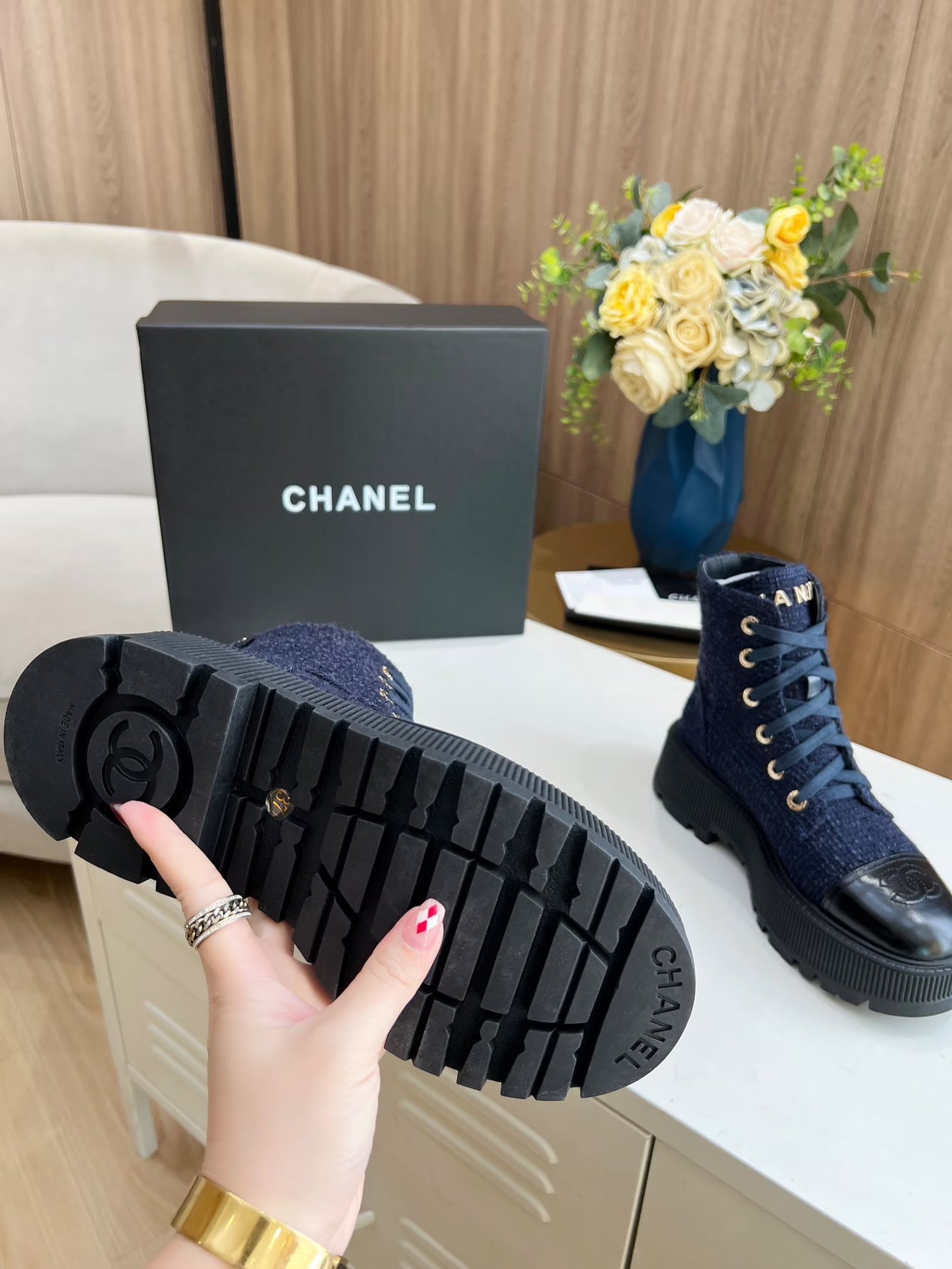 Lace-Up Ankle Boots – Fall/Winter Edition