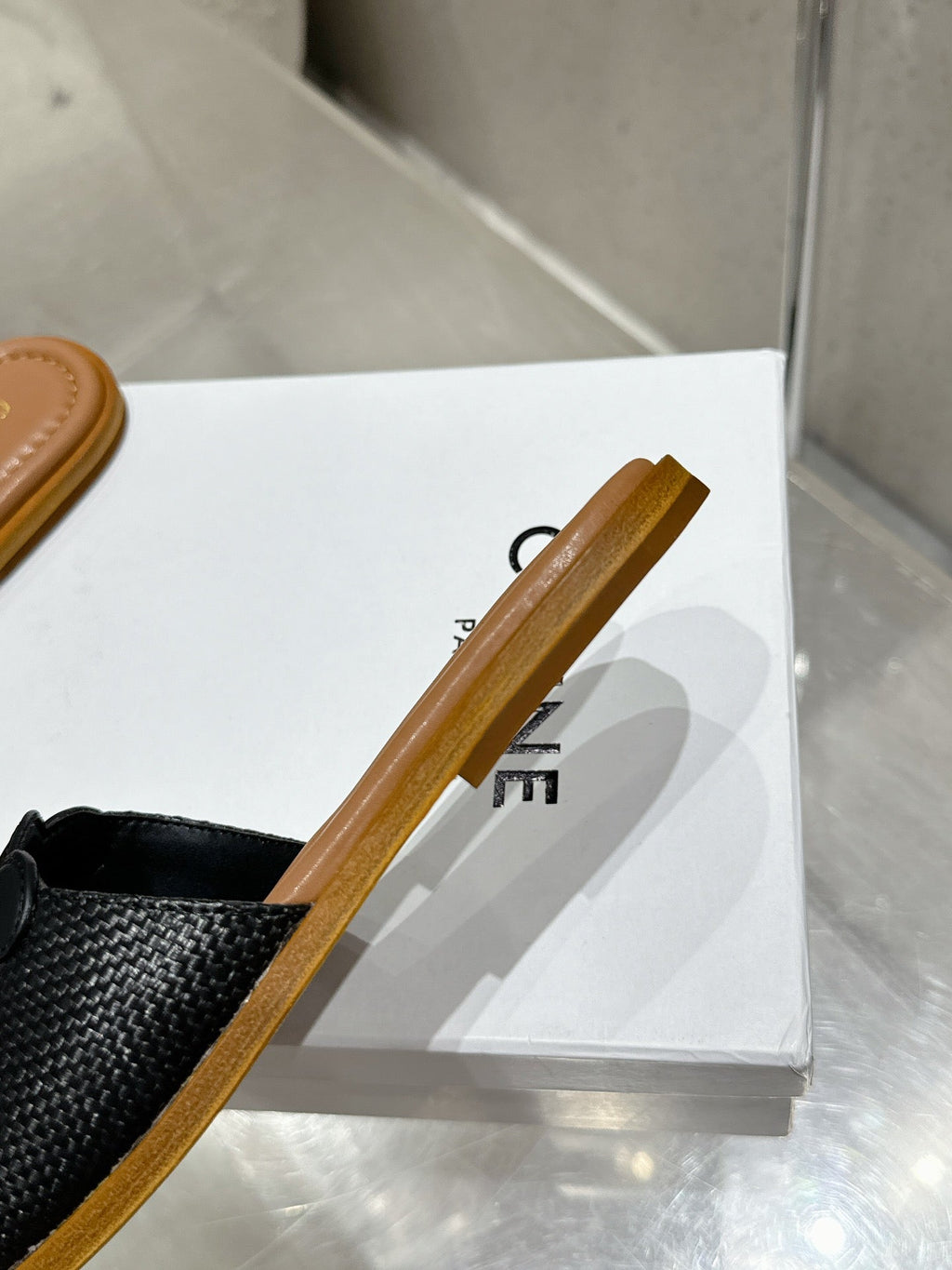 CLN Classic Leather Flat Slide Sandals