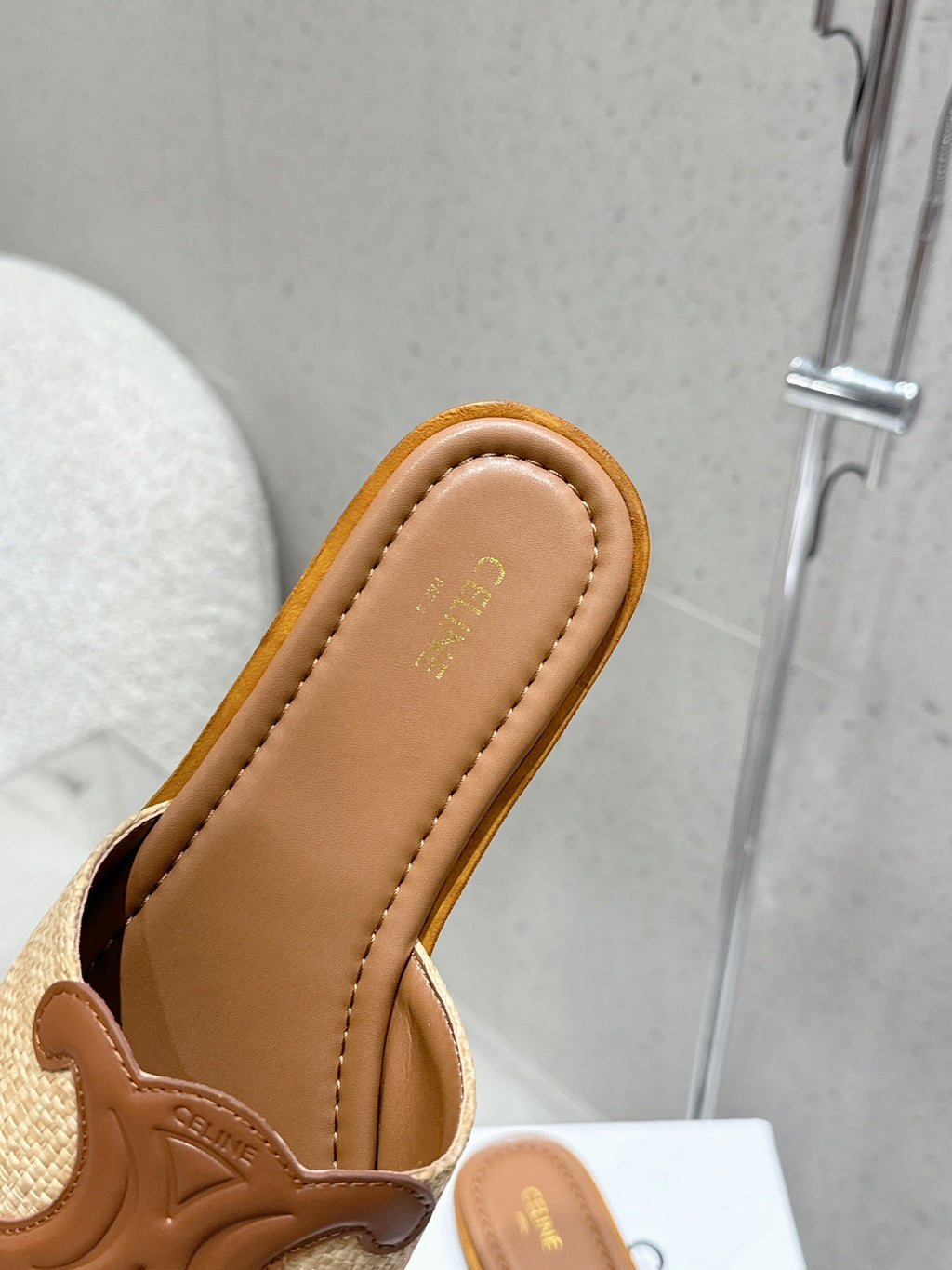 CLN Classic Leather Flat Slide Sandals