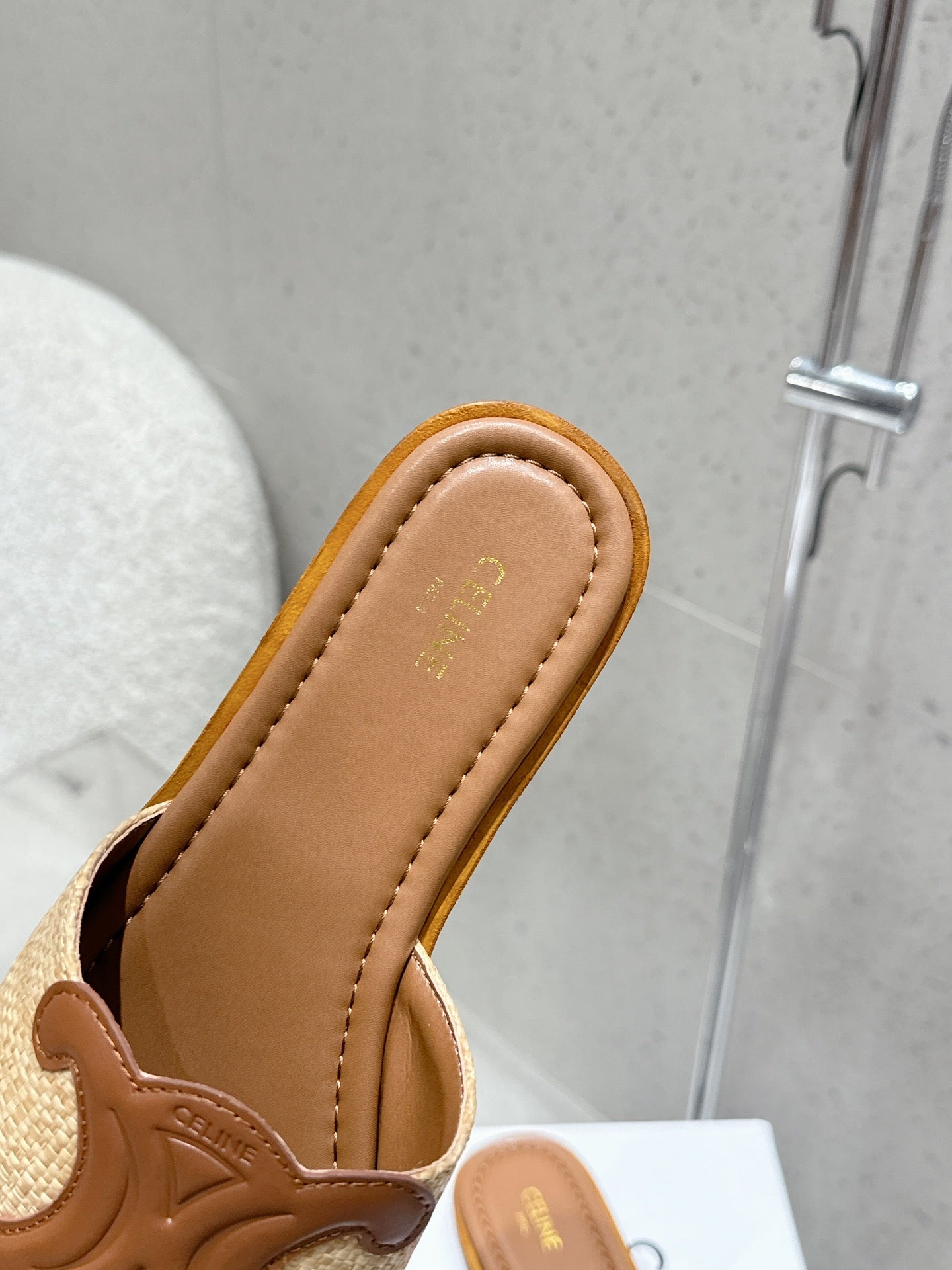 CLN Classic Leather Flat Slide Sandals