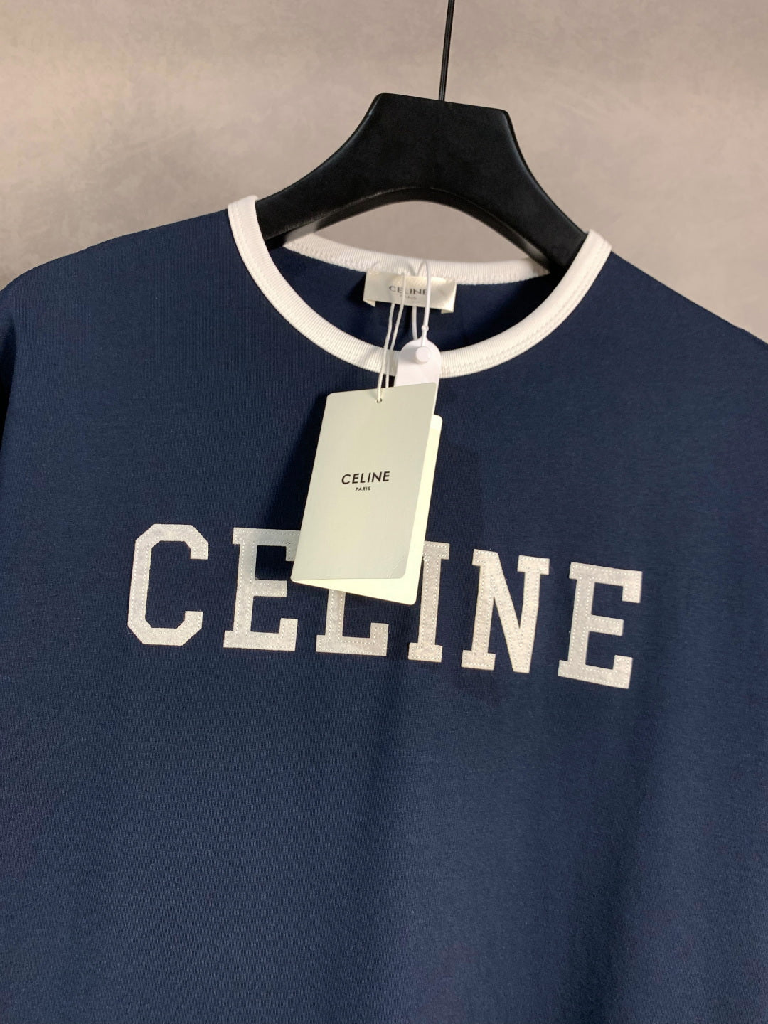 Unisex Velvet Lettering T-Shirt – Oversized Fit