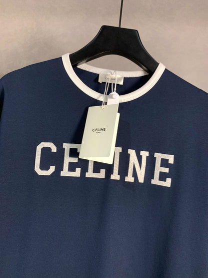 Unisex Velvet Lettering T-Shirt – Oversized Fit