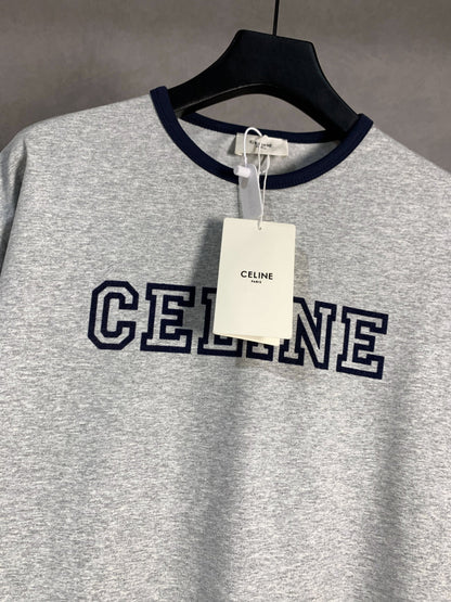 Unisex Velvet Lettering T-Shirt – Oversized Fit