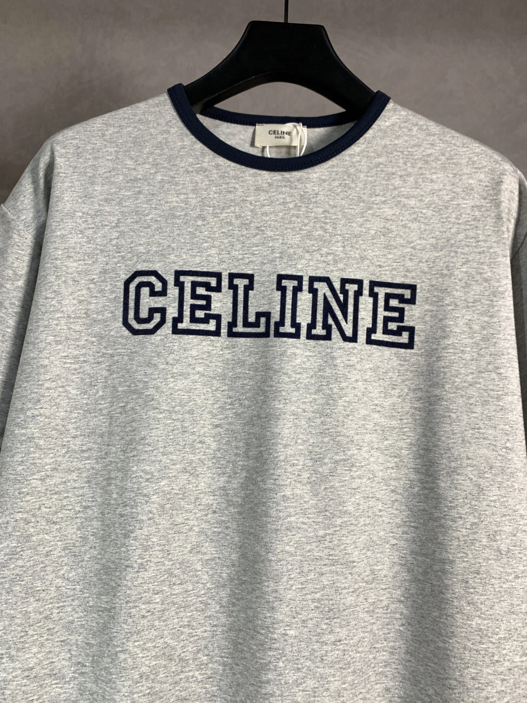 Unisex Velvet Lettering T-Shirt – Oversized Fit