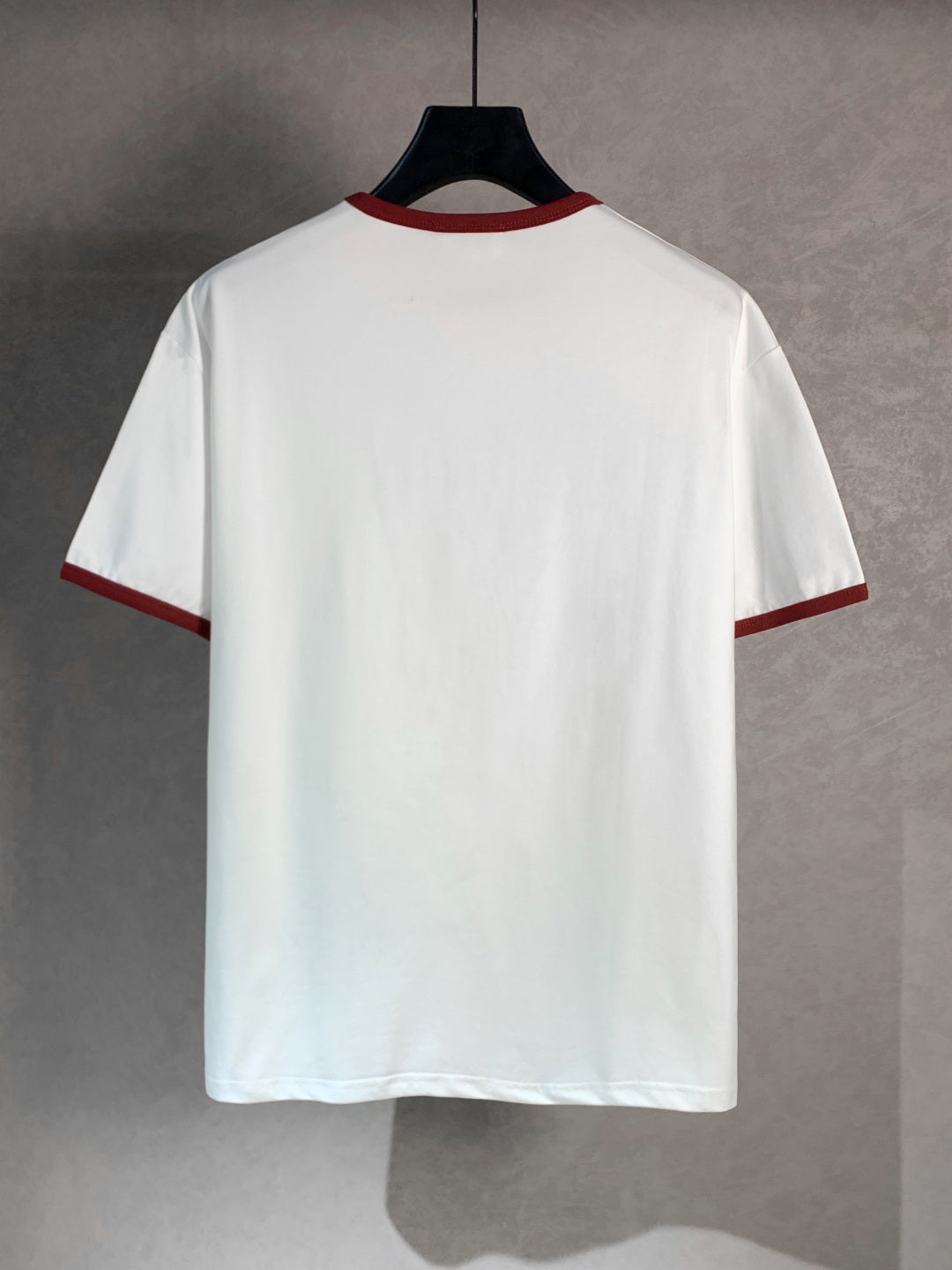 Unisex Velvet Lettering T-Shirt – Oversized Fit