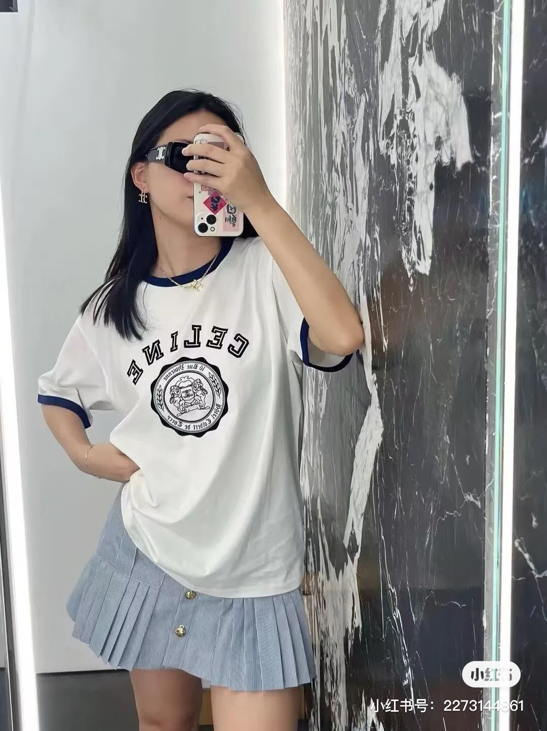 Unisex Contrast Neckline T-Shirt – Velvet Graphic