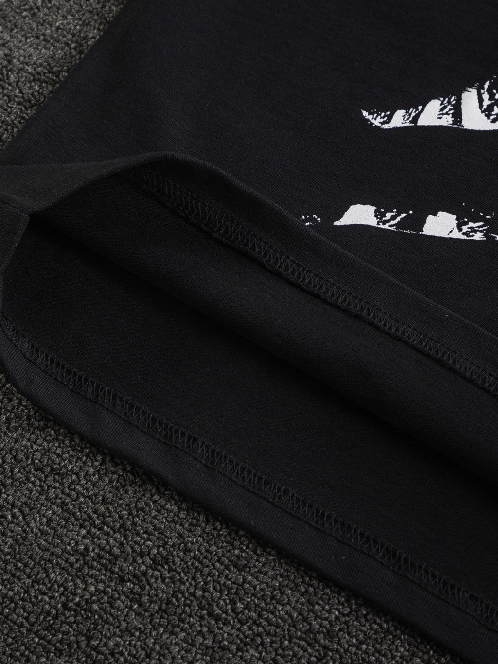 Unisex Feather Print Round-Neck T-Shirt