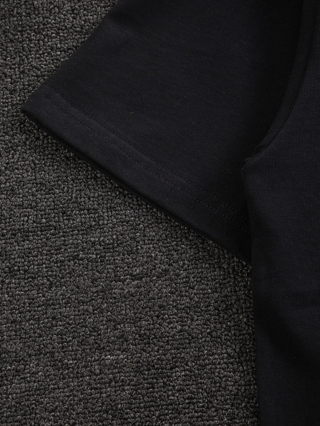 Unisex Feather Print Round-Neck T-Shirt